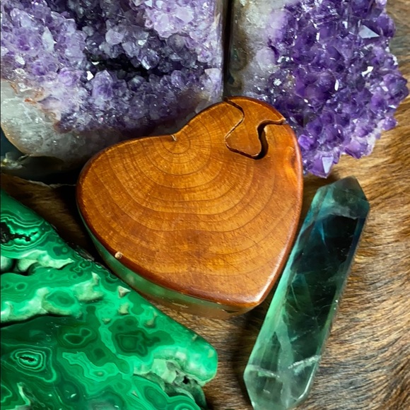 •Cedar 🧡Heart Puzzle Box